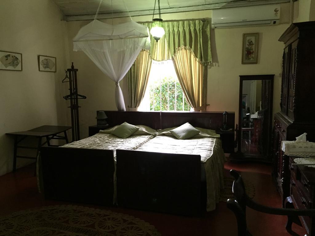 Lake Bungalow Hotel Kandy Room photo